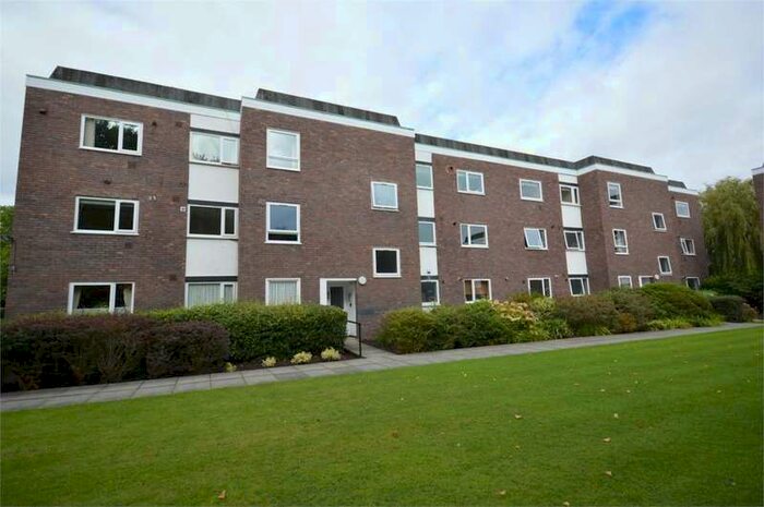 2 Bedroom Apartment To Rent In Lancelyn Court, Spital, CH63