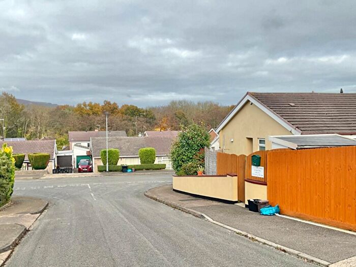 2 Bedroom Semi-Detached Bungalow For Sale In Heol Teilo, New Inn, Pontypool, NP4