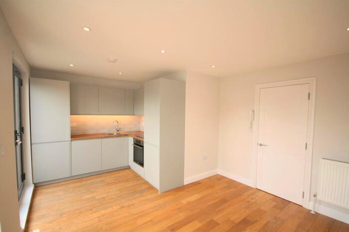 1 Bedroom Flat To Rent In High Road, Wembley, HA9