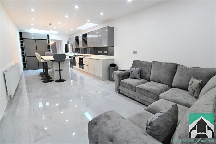 7 Bedroom Terraced House To Rent In Dawlish Road, Birmingham, B29