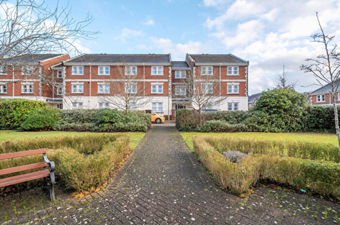 1 Bedroom Apartment For Sale In Grosvenor House, St. Lukes Square, Guildford, GU1