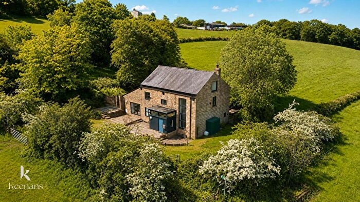 4 Bedroom Detached House For Sale In Manchester Road, Walmersley, Bury, BL9