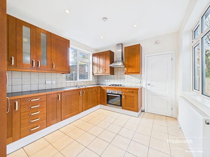 1 Bedroom Flat To Rent In Leith Close, London, NW9