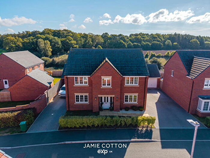 5 Bedroom Detached House For Sale In Albrighton Drive, Hurcott, Kidderminster, DY10