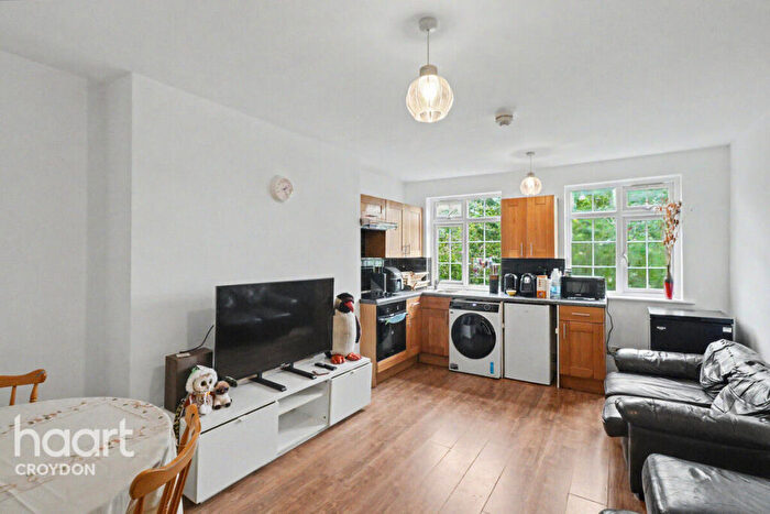3 Bedroom Block Of Apartments For Sale In St James's Road, Croydon, CR0