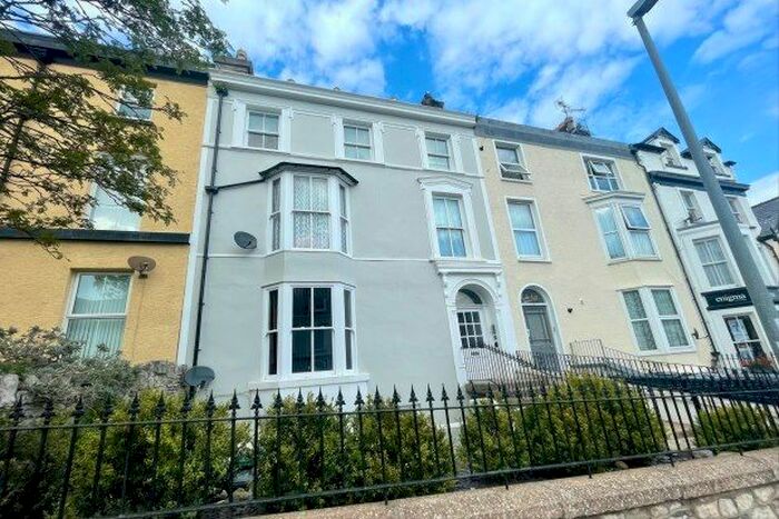 2 Bedroom Flat To Rent In Llewelyn Avenue, Llandudno, LL30