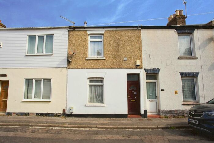 2 Bedroom Property To Rent In Mayfield Road, Gosport, PO12