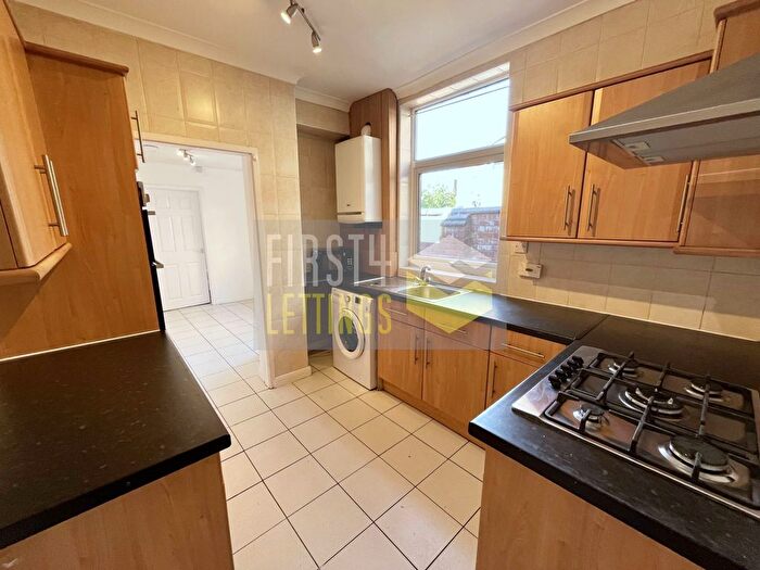 3 Bedroom Terraced House To Rent In Thirlmere Street, City Centre, LE2