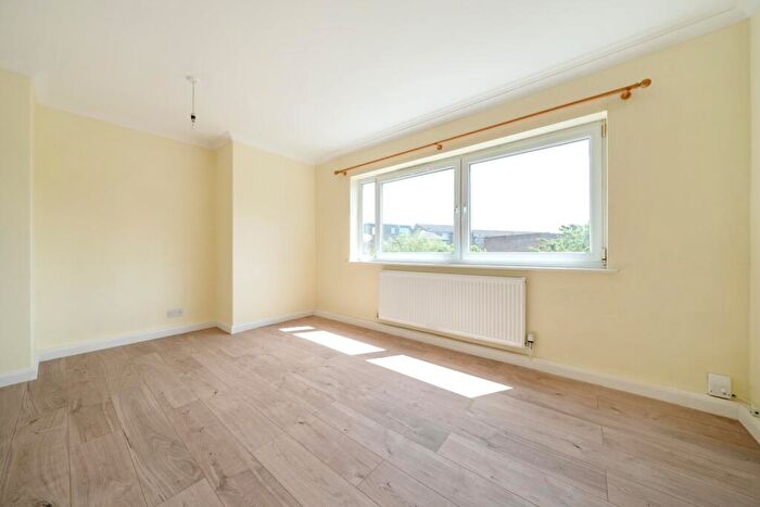 2 Bedroom Flat To Rent In Woolwich Road Belvedere, DA17