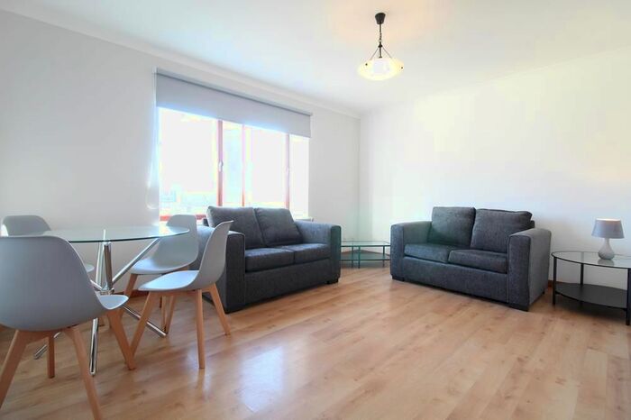 1 Bedroom Flat To Rent In Park Road Court, Aberdeen, AB24