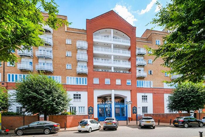 3 Bedroom Flat To Rent In Odessa Street, London, SE16