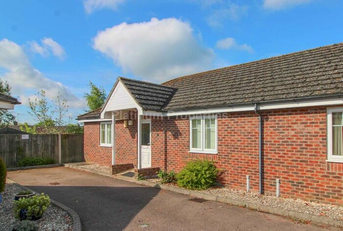 2 Bedroom Semi-Detached Bungalow To Rent In Pippin Close, Sutton, CB6