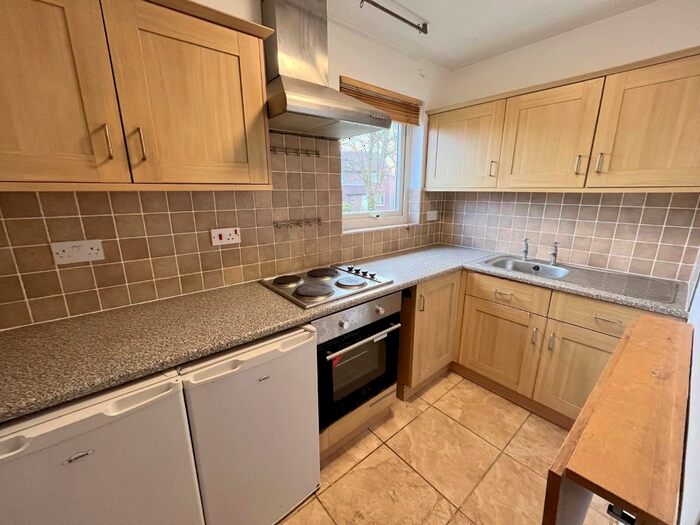 Studio To Rent In Farringdon Drive, Radcliffe, M26