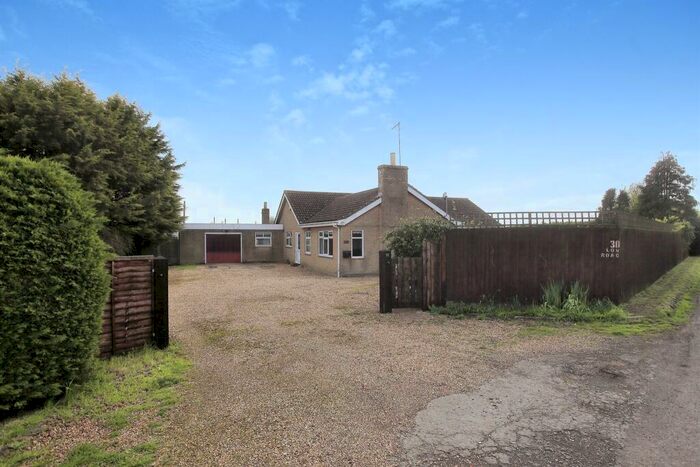 5 Bedroom Detached Bungalow For Sale In Low Road, Crowland, Peterborough, PE6