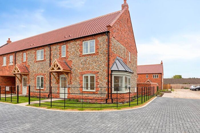 2 Bedroom End Of Terrace House For Sale In Ready To Move Into - A Charming Brick And Flint New Home In Holt, NR25