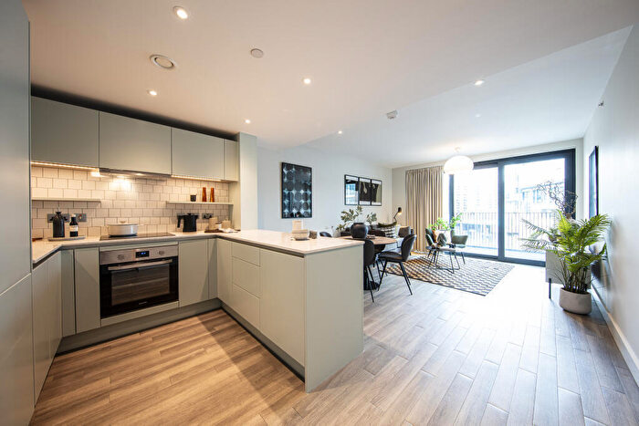 3 Bedroom Flat To Rent In Alameda, Olympic Way, HA9