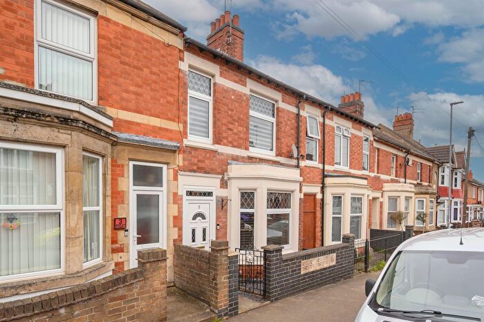 3 Bedroom Terraced House For Sale In Morley Street, Kettering, NN16