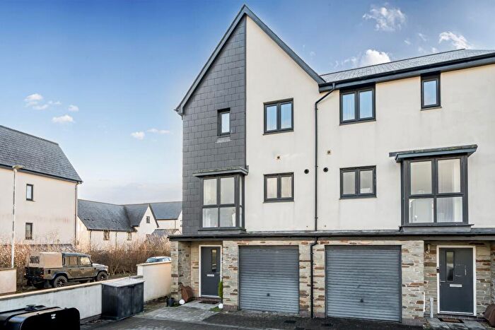 5 Bedroom Semi Detached House For Sale In Runway Road, Derriford, Plymouth, PL6