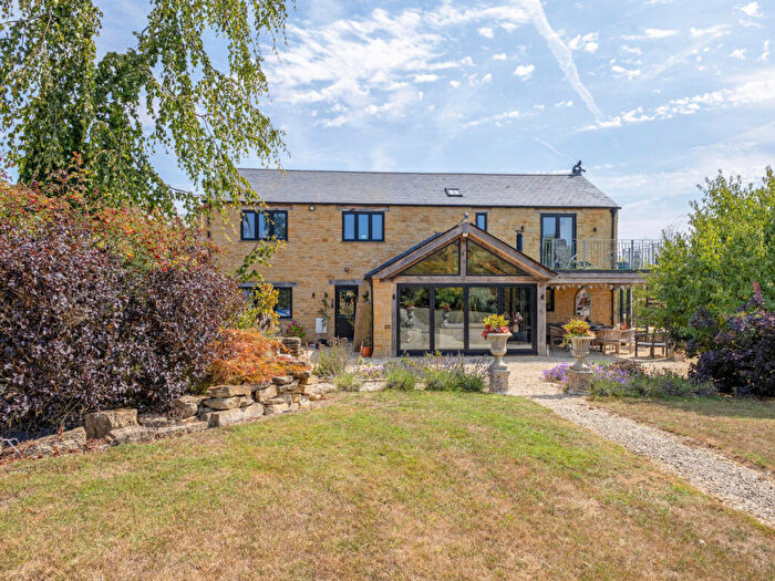 4 Bedroom Country House For Sale In Turweston Brackley, South Northamptonshire, NN13