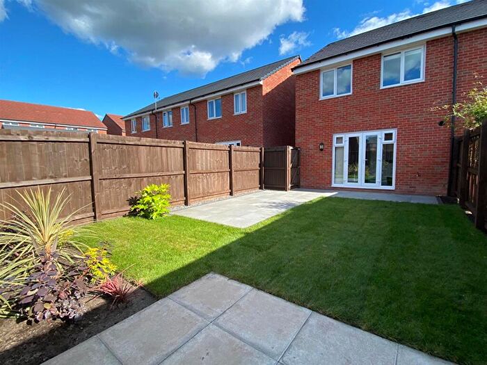 3 Bedroom Semi-Detached House To Rent In Muskett Drive, Northwich, CW8