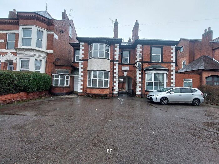 2 Bedroom Flat To Rent In Flat C, Humberstone Road, Leicester, LE5