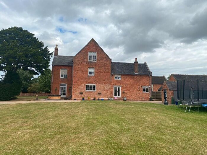 5 Bedroom Farmhouse To Rent In Portway Lane, Tamworth, B79