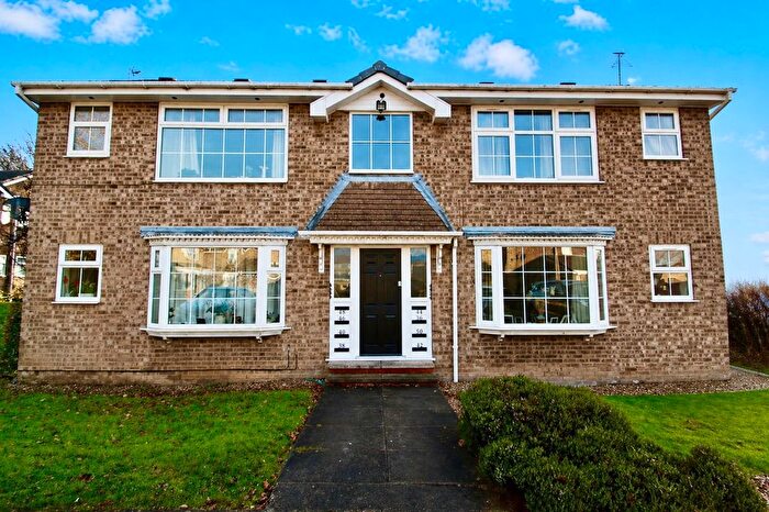1 Bedroom Flat To Rent In Redwood Way, Yeadon, Leeds, West Yorkshire, Uk, LS19
