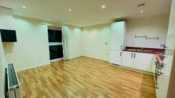 1 Bedroom Flat To Rent In Hitchin Lane, Stanmore HA7