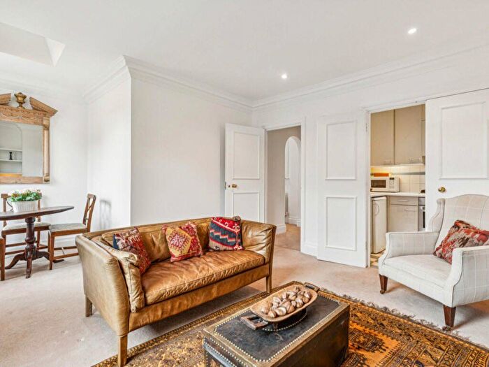 1 Bedroom Flat To Rent In Aylesford Street, Pimlico, SW1V