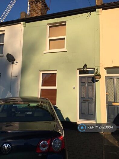 2 Bedroom Terraced House To Rent In Newbury Road, Bromley, BR2