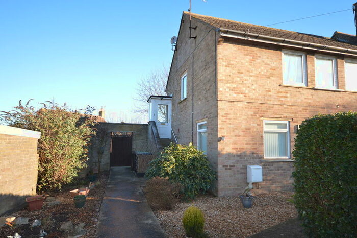 2 Bedroom Apartment To Rent In Park Road, Titchmarsh, NN14