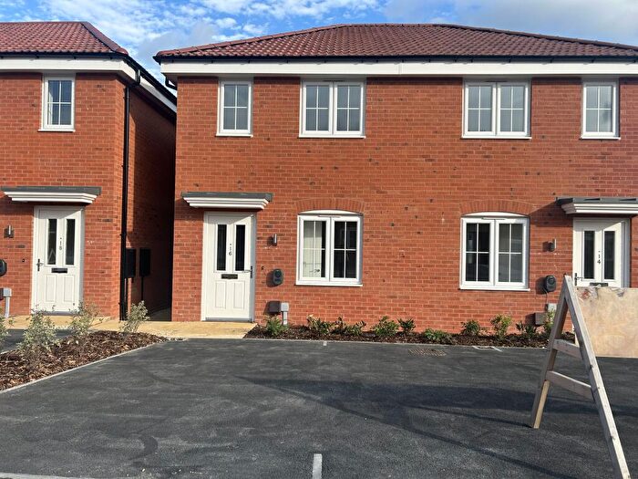 2 Bedroom House To Rent In Seeley Drive, Somercotes, DE55