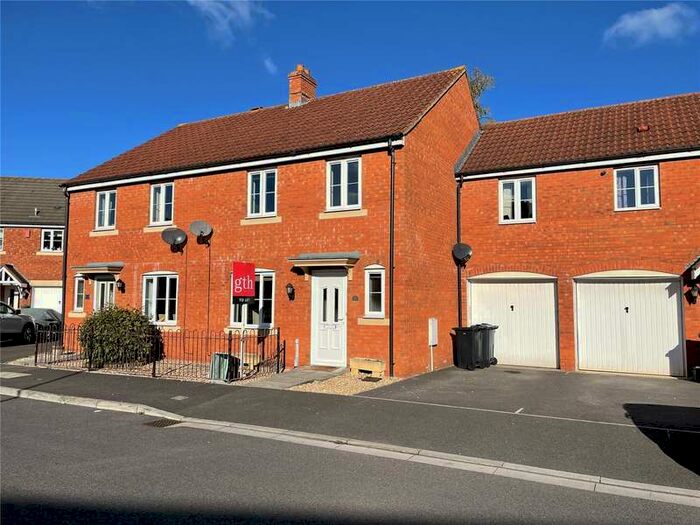 3 Bedroom Semi-Detached House To Rent In Moravia Close, Bridgwater, Somerset, TA6