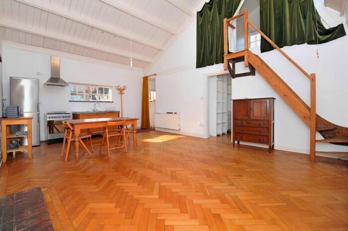 1 Bedroom Flat To Rent In Fulham Road, London, SW6