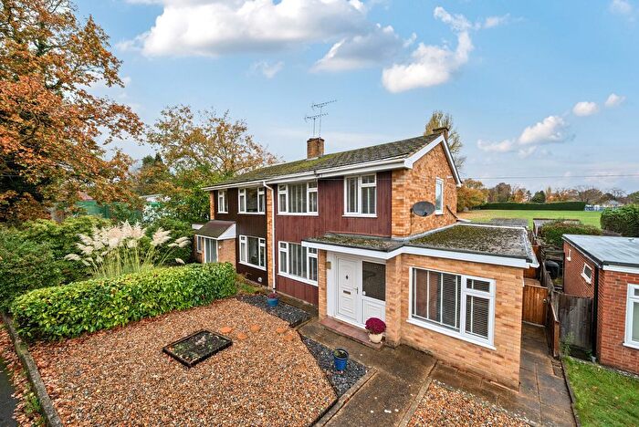 3 Bedroom Semi Detached House For Sale In Engliff Lane, Pyrford, GU22