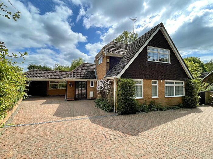 4 Bedroom Detached House For Sale In San Remo Road, Aspley Guise, Milton Keynes, Buckinghamshire., MK17