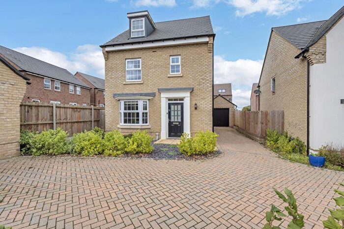 4 Bedroom Detached House For Sale In Wexford Way, Bury St. Edmunds, IP32