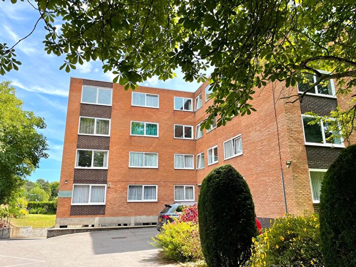 2 Bedroom Flat To Rent In Brooklawn, Manchester, M20