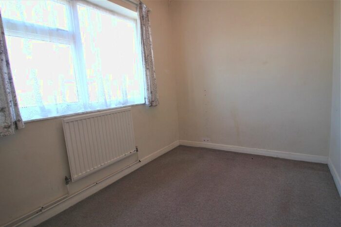 2 Bedroom Bungalow To Rent In Fouracres Hemel Hempstead, Hertfordshire, HP3