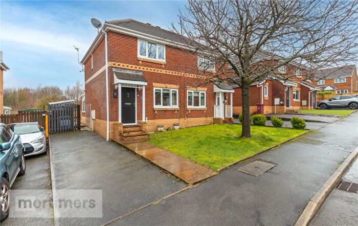 3 Bedroom Semi Detached House For Sale In Aintree Drive, Lower Darwen, Darwen, Lancashire, BB3