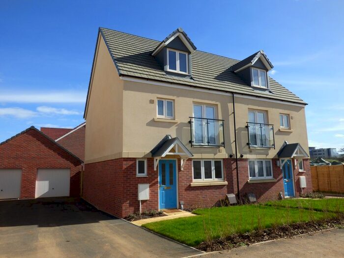 4 Bedroom Semi-Detached House To Rent In Homington Avenue, Coate, Swindon, SN3