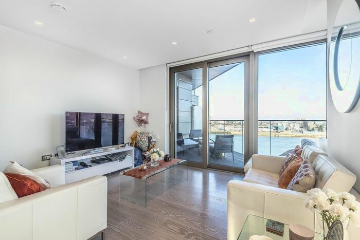 1 Bedroom Flat To Rent In The Lighterman, Pilot Walk, Lower Riverside, Greenwich Peninsula SE10