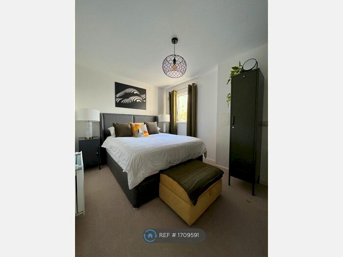 1 Bedroom Flat To Rent In Arments Court, London, SE5