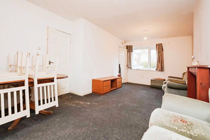 3 Bedroom End Of Terrace House For Sale In Ferncliffe Road, Harborne, Birmingham, B17
