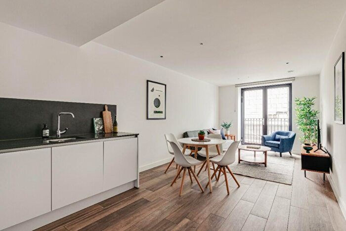 1 Bedroom Flat To Rent In Three Colts Lane, London, E2