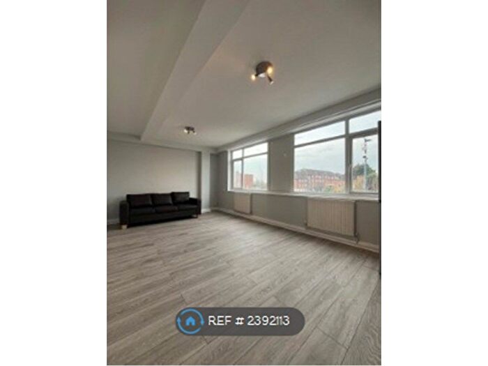 1 Bedroom Flat To Rent In Turners Hill, Cheshunt, Waltham Cross, EN8