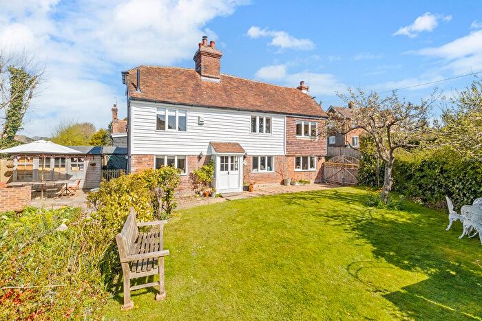 4 Bedroom Detached House For Sale In Balcombe Green, Sedlescombe, TN33