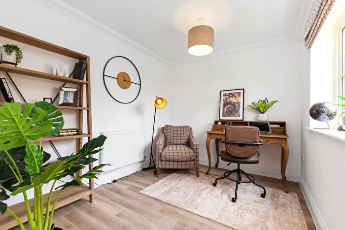 3 Bedroom End Of Terrace House For Sale In Binney Road, Drayton, Norwich, NR8