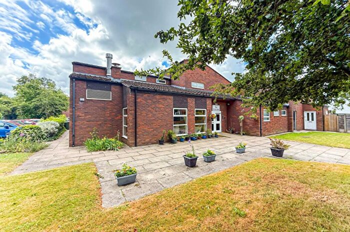 1 Bedroom Apartment For Sale In Moorside Road, Flixton, Manchester, M41