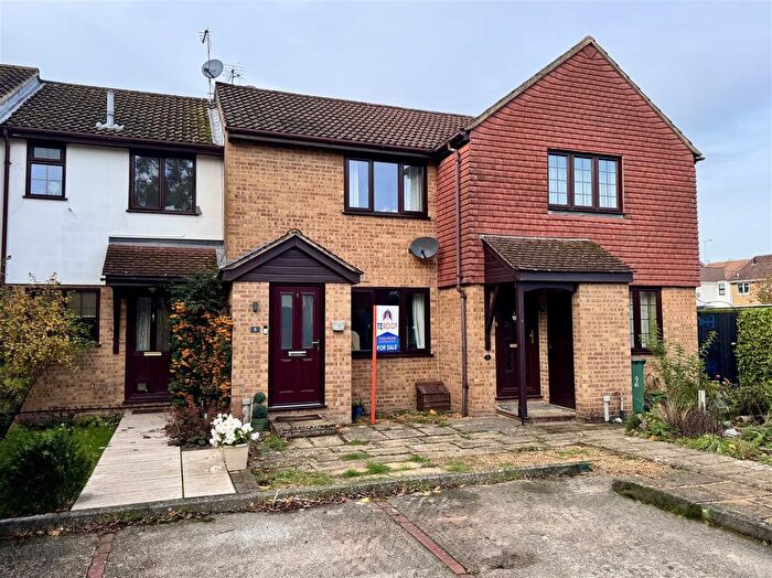 2 Bedroom Terraced House For Sale In Brook Gardens, Farnborough, GU14